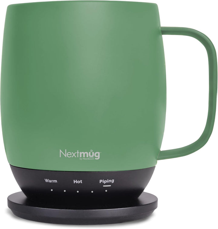 A coffee cup with temperature control function and the ability to automatically heat up